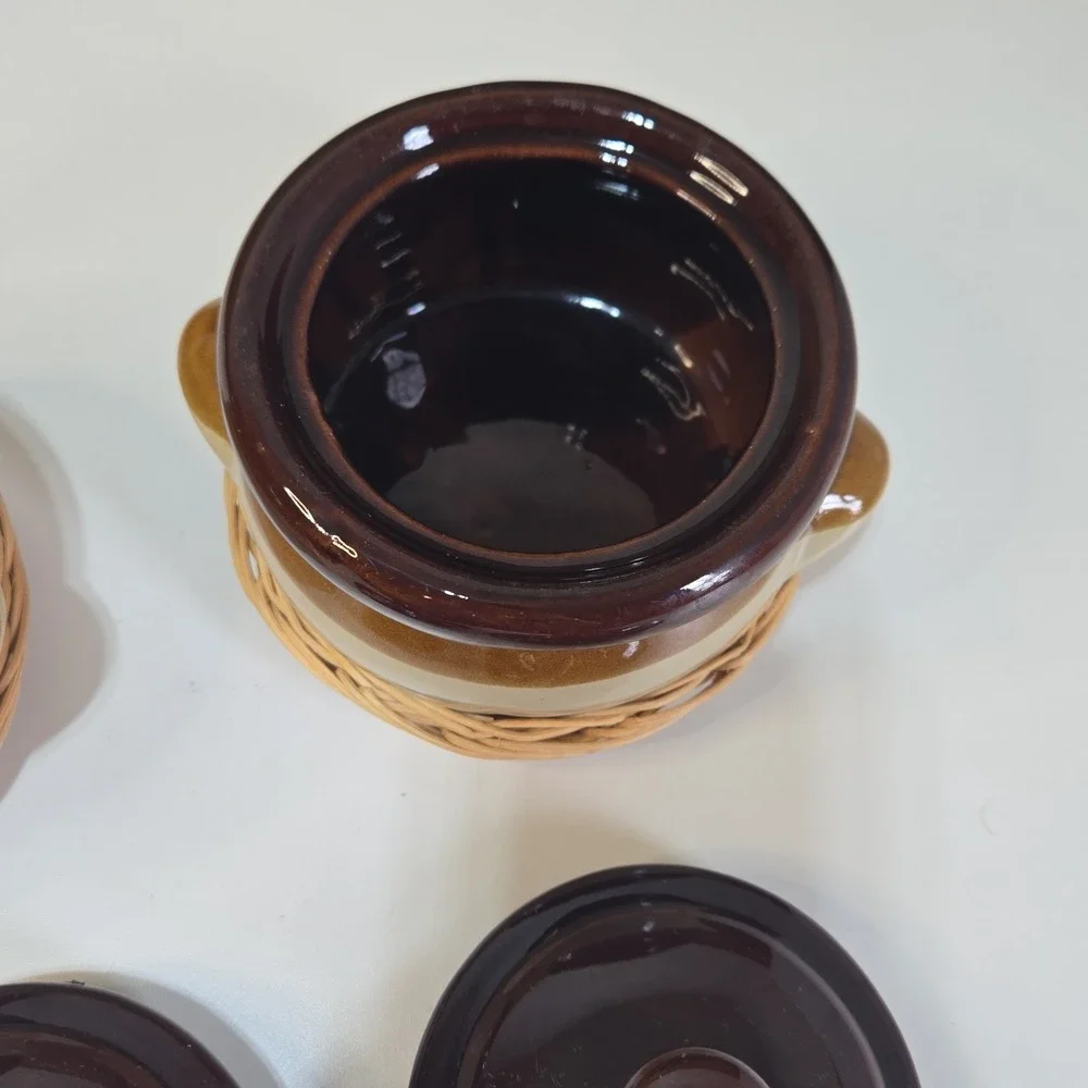 2 Vtg Stoneware Crocks French Onion Soup Bowls & Lids Brown Tan Beans USA Mats